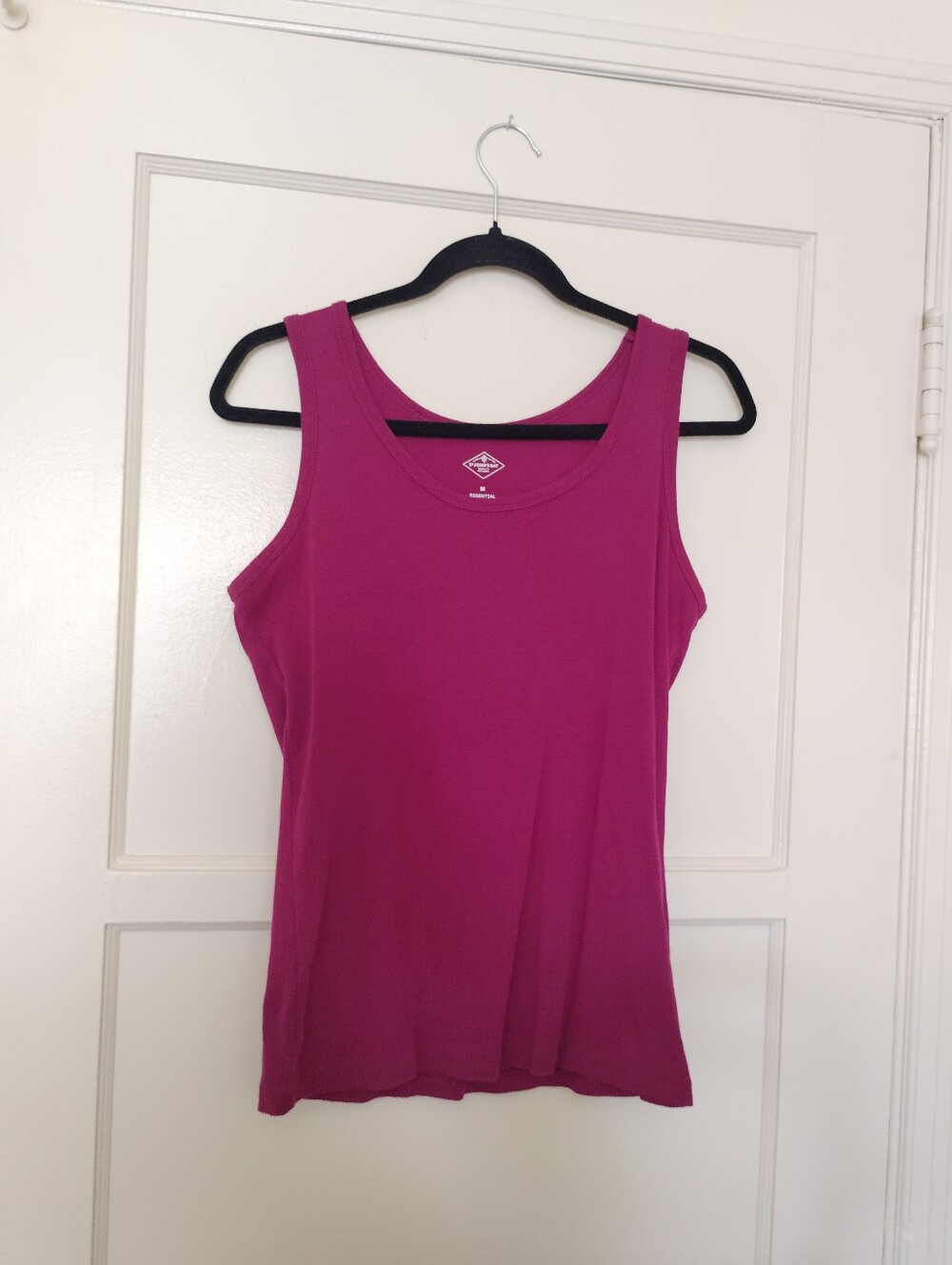 St John's Bay 100 Percent Cotton Women’s Fuchsia Tank Top - Classic Scoop Neck